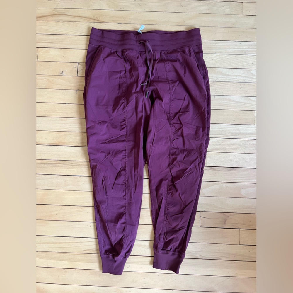 Lululemon size 14 joggers